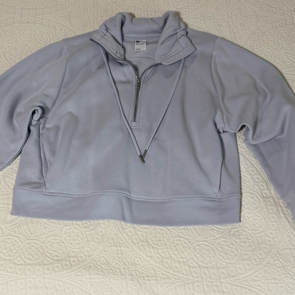 Women's Lavender Half Zip Pullover Size Large